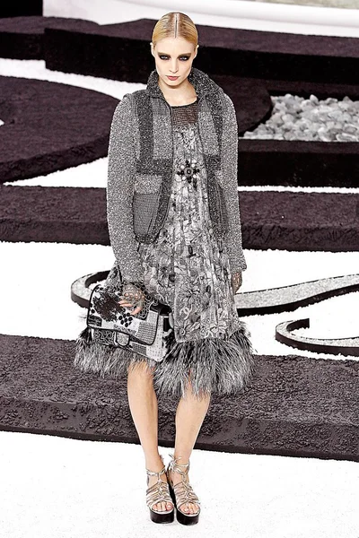 Look 53